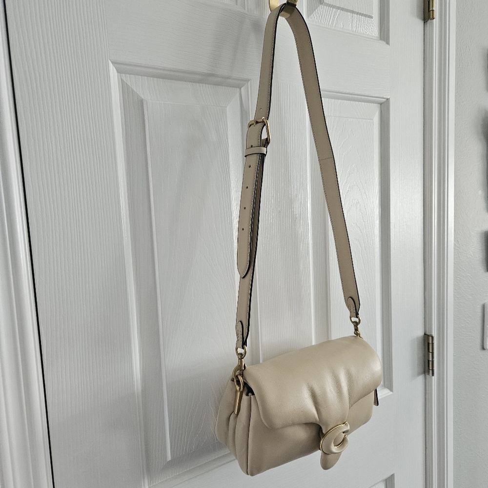 NWOT Coach Pillow Tabby 26- Ivory - Picture 9 of 16